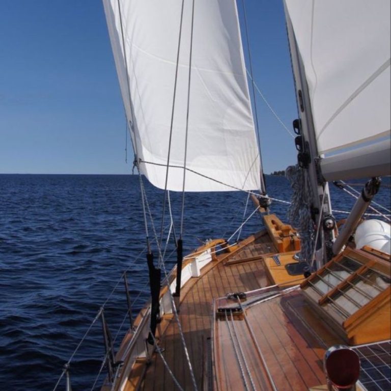 Balade en voilier sur l'Atlantique au départ du Port de Capbreton