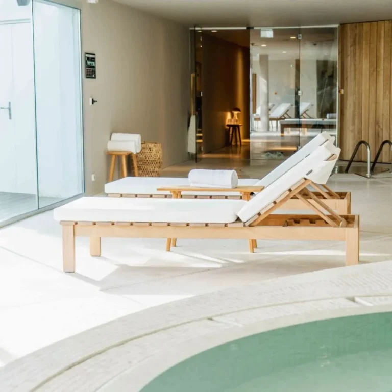 Spa les Hortensias du Lac facing the Landes pines