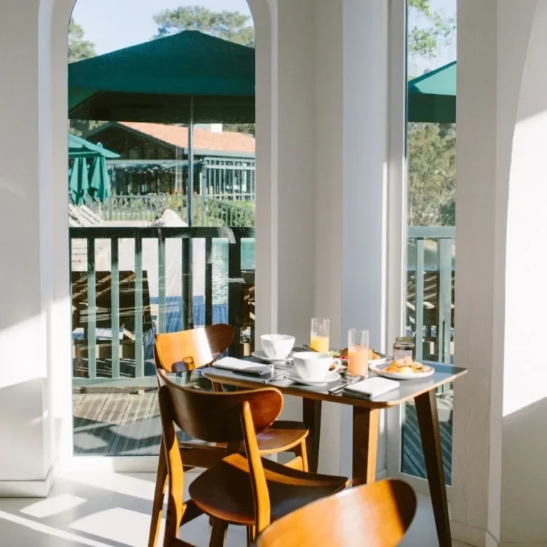 Breakfast room overlooking Lac Marin d'Hossegor